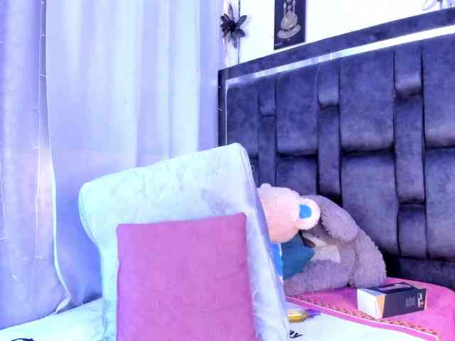 DaliaKhemu webcam