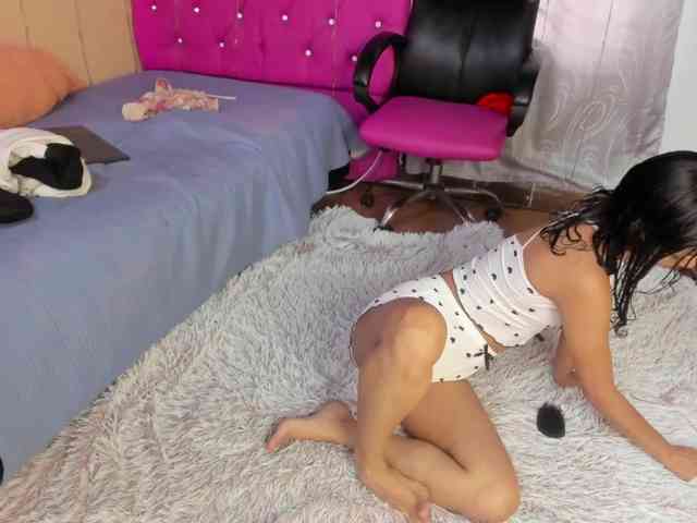 DaliaKhemu webcam