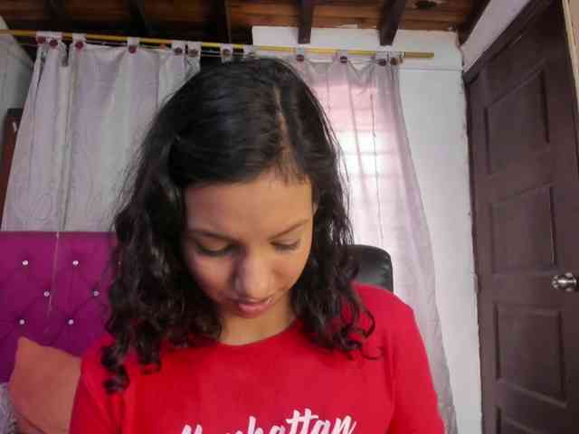 DaliaKhemu webcam