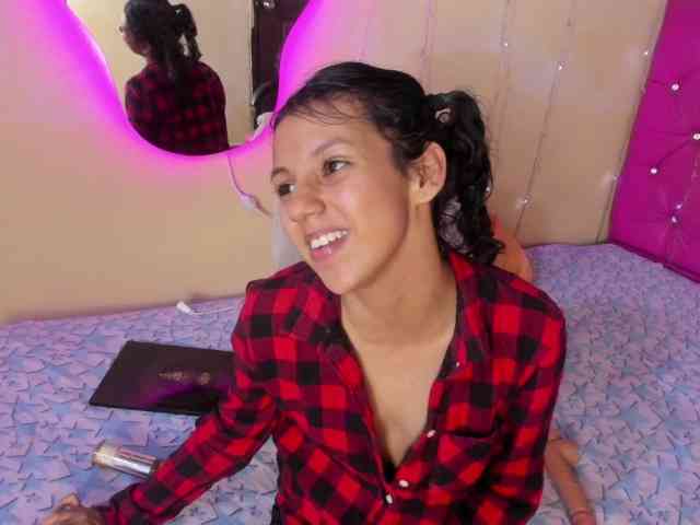DaliaKhemu webcam