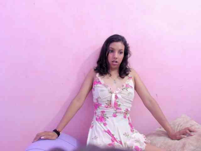 DaliaKhemu webcam