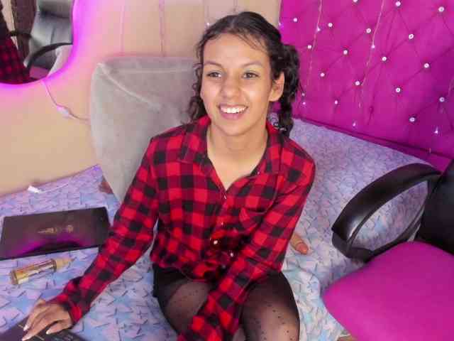DaliaKhemu webcam