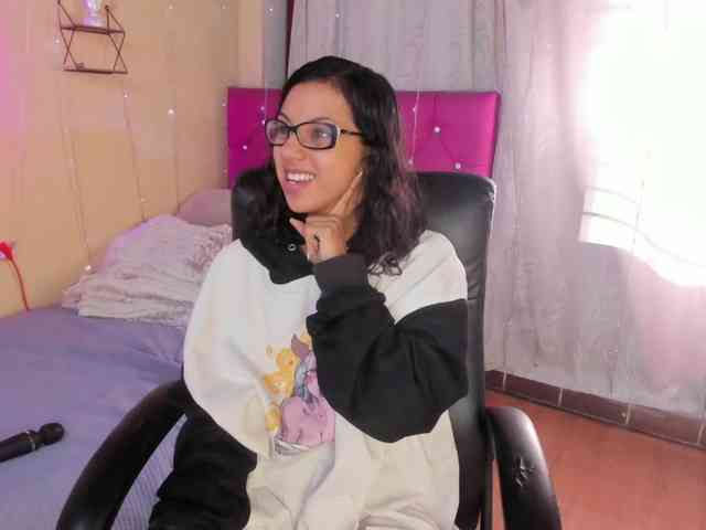 DaliaKhemu webcam
