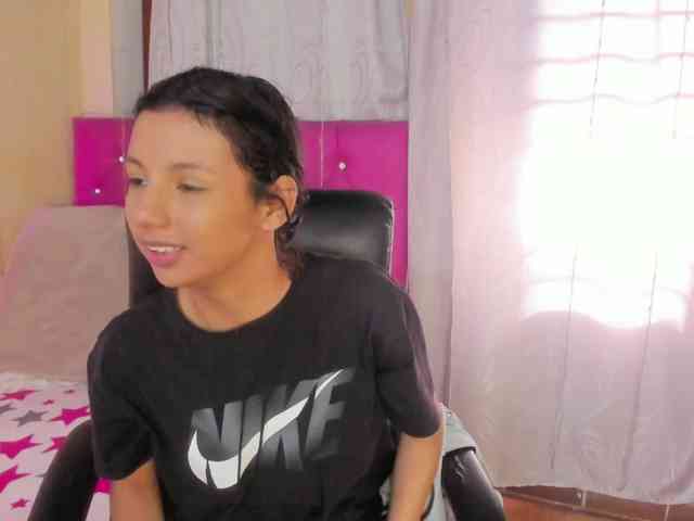 DaliaKhemu webcam