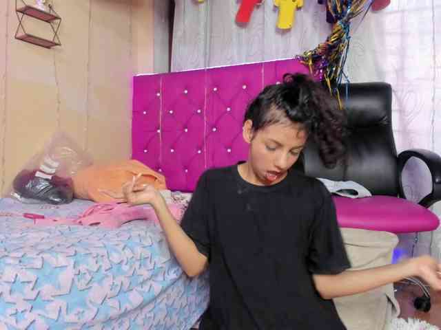DaliaKhemu webcam