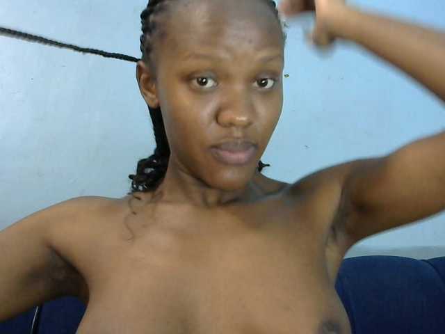Trisha254 live cam on BongaCams