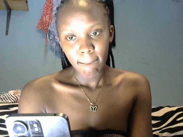 Trisha254 live cam on BongaCams