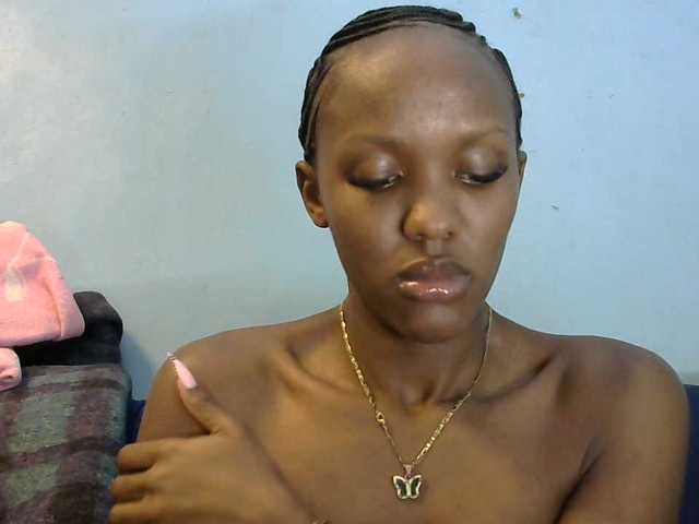 Trisha254 live cam on BongaCams