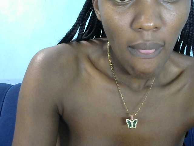 Trisha254 live cam on BongaCams