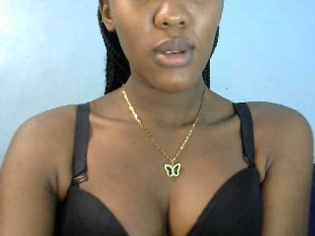 Trisha254 live cam on BongaCams