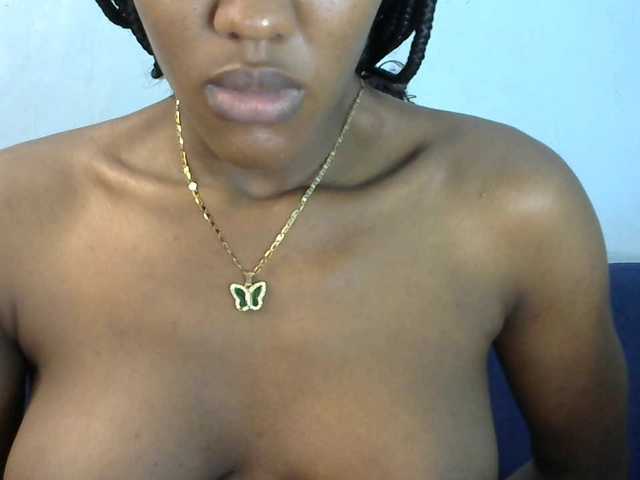 Trisha254 live cam on BongaCams