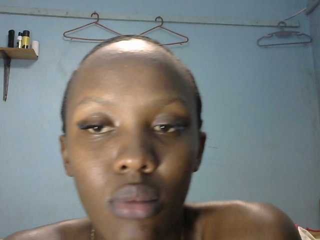 Trisha254 live cam on BongaCams