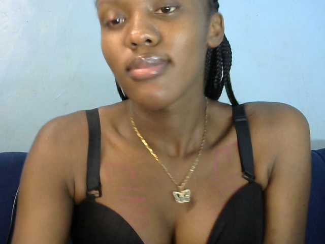 Trisha254 live cam on BongaCams
