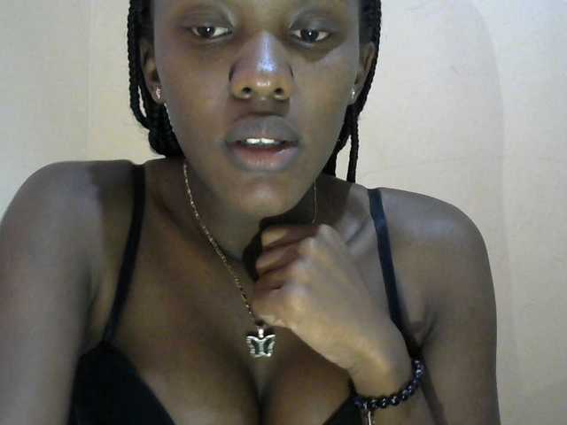Trisha254 live cam on BongaCams
