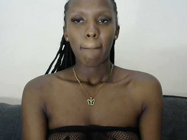 Trisha254 live cam on BongaCams