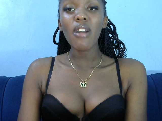 Trisha254 live cam on BongaCams