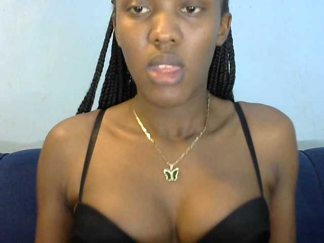 Trisha254 live cam on BongaCams