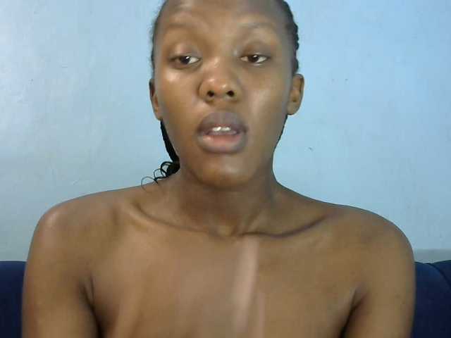 Trisha254 live cam on BongaCams