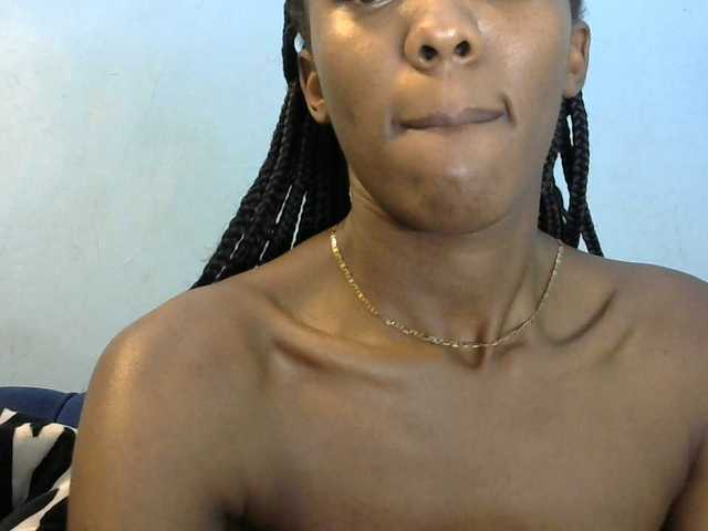 Trisha254 live cam on BongaCams