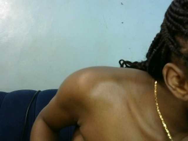 Trisha254 live cam on BongaCams