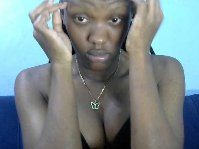 Trisha254 live cam on BongaCams