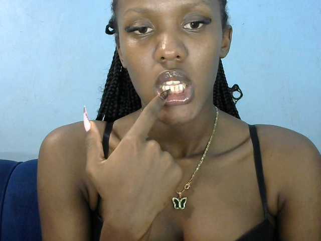Trisha254 live cam on BongaCams