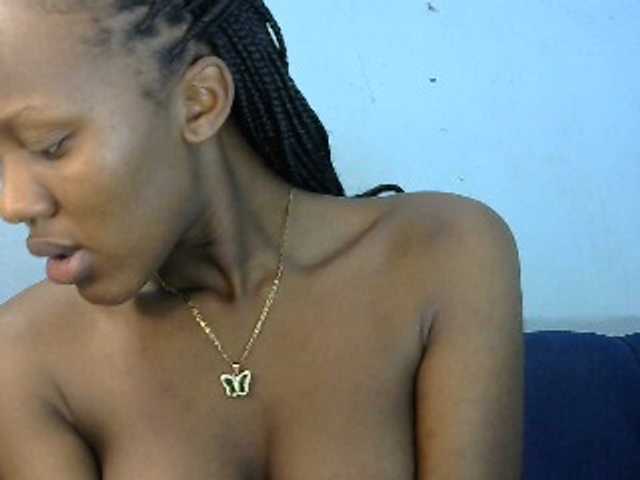 Trisha254 live cam on BongaCams