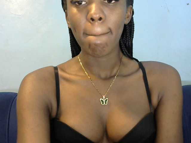 Trisha254 live cam on BongaCams