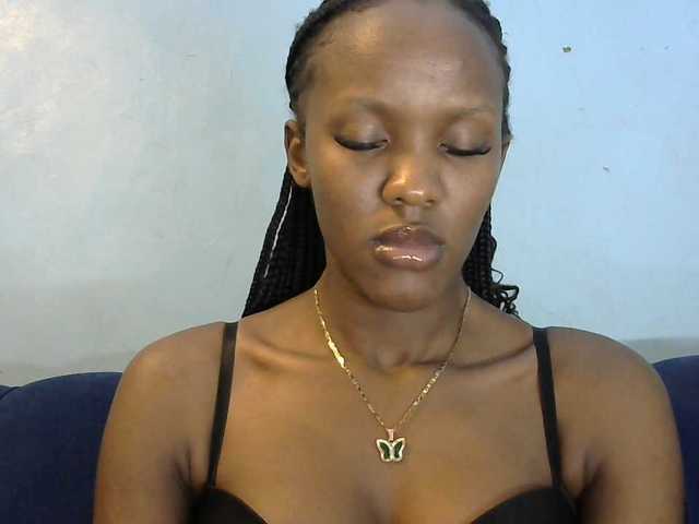 Trisha254 live cam on BongaCams