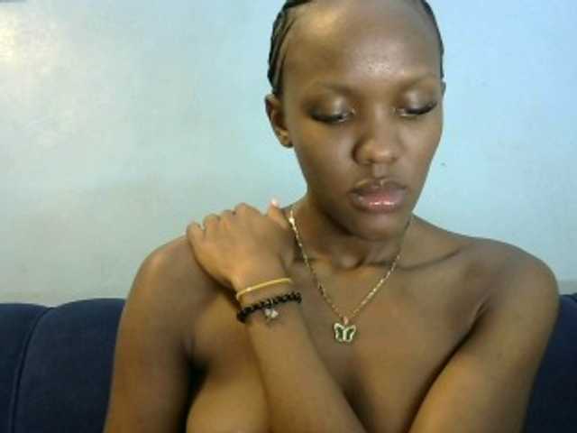 Trisha254 live cam on BongaCams