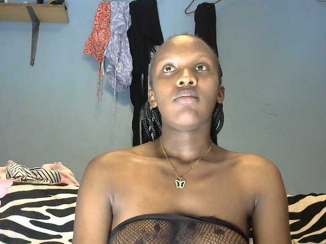 Trisha254 live cam on BongaCams