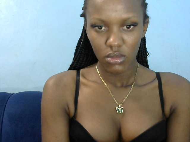 Trisha254 live cam on BongaCams