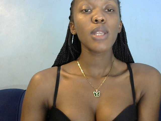 Trisha254 live cam on BongaCams