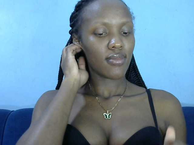 Trisha254 live cam on BongaCams
