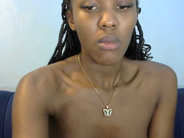 Trisha254 live cam on BongaCams