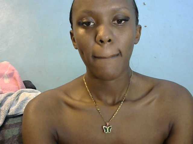 Trisha254 live cam on BongaCams