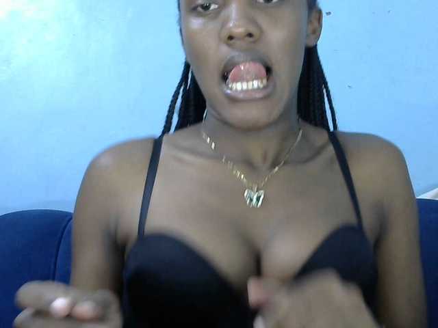 Trisha254 live cam on BongaCams