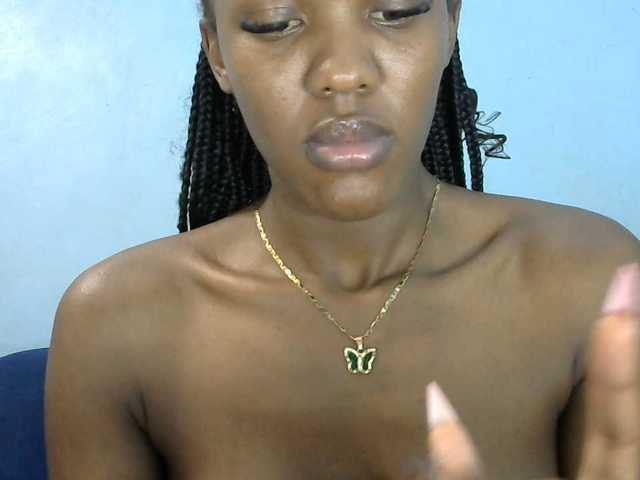 Trisha254 live cam on BongaCams