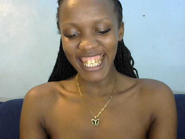 Trisha254 live cam on BongaCams