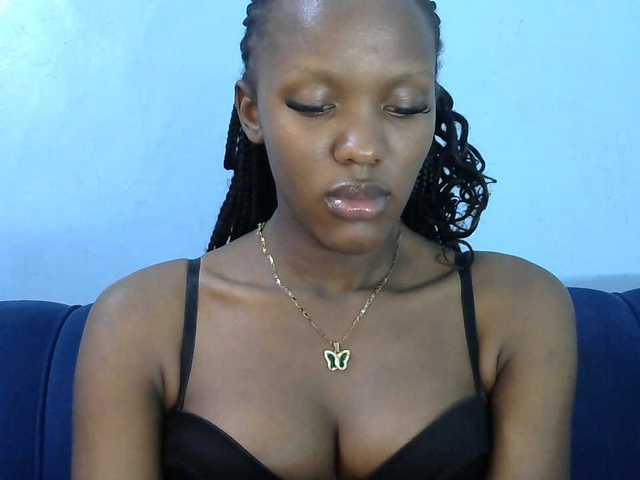 Trisha254 live cam on BongaCams
