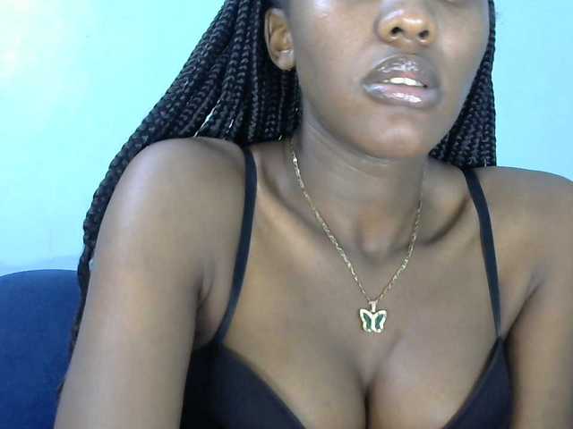 Trisha254 live cam on BongaCams