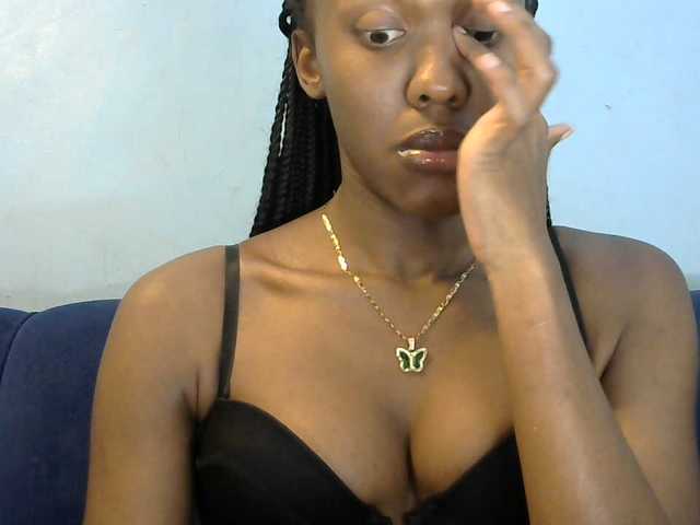Trisha254 live cam on BongaCams