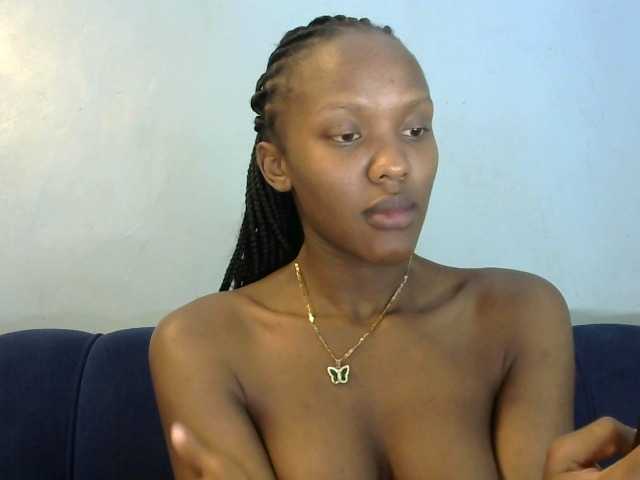 Trisha254 live cam on BongaCams