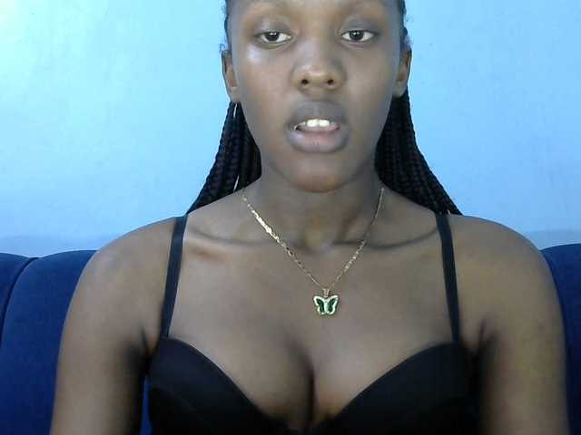 Trisha254 live cam on BongaCams