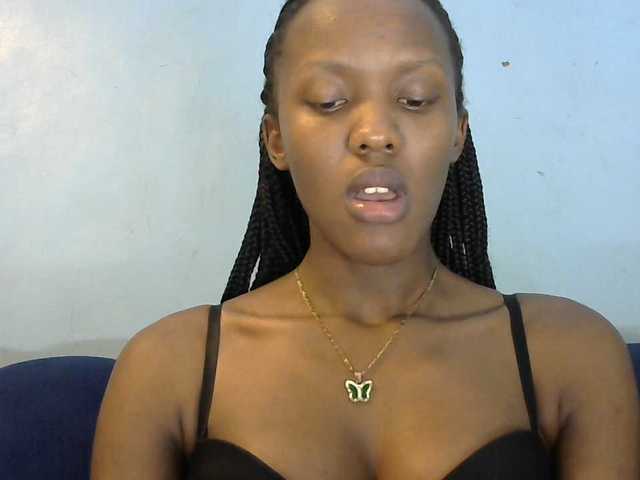 Trisha254 live cam on BongaCams
