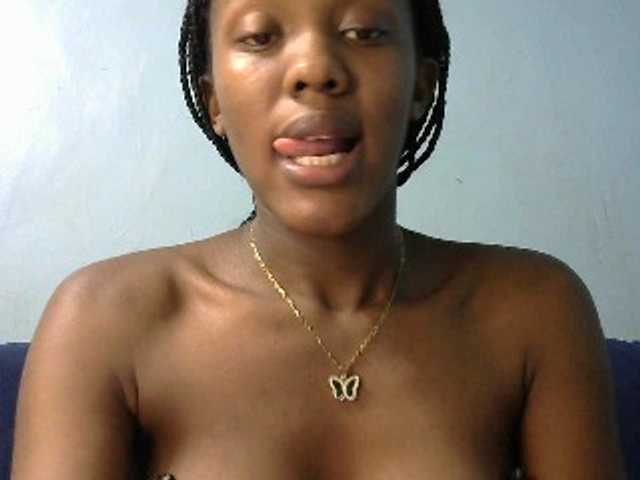 Trisha254 live cam on BongaCams