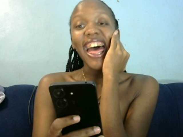 Trisha254 live cam on BongaCams