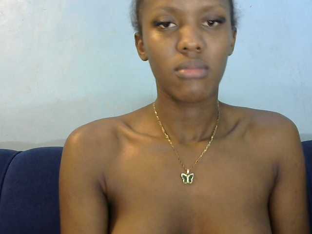 Trisha254 live cam on BongaCams