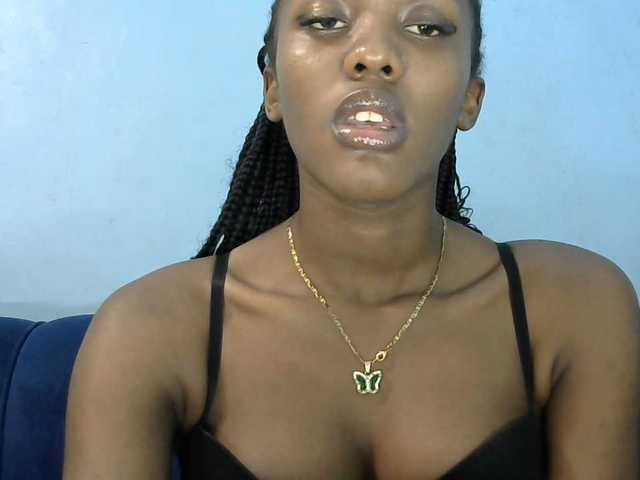 Trisha254 live cam on BongaCams