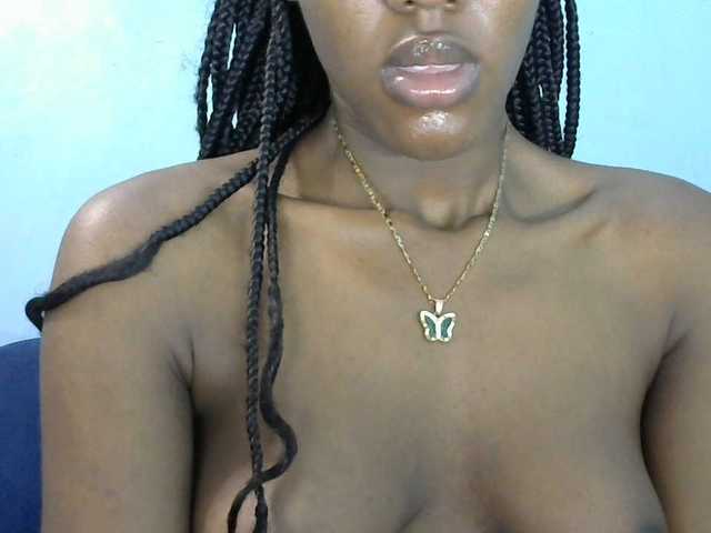 Trisha254 live cam on BongaCams